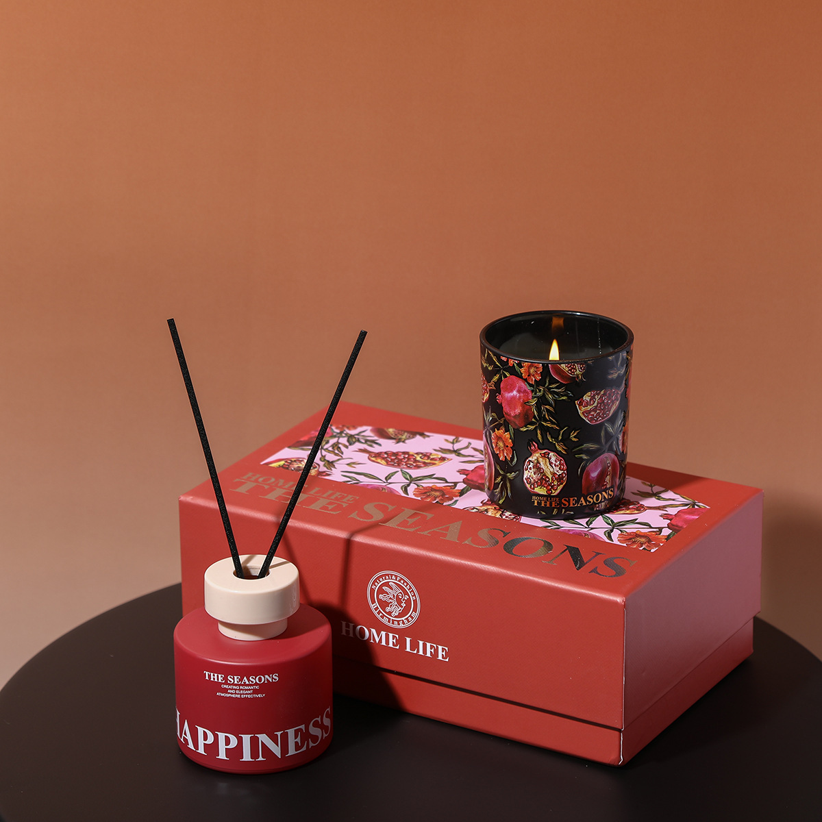2. Luxury candle packaging in rigid set up two piece boxes with foam insert