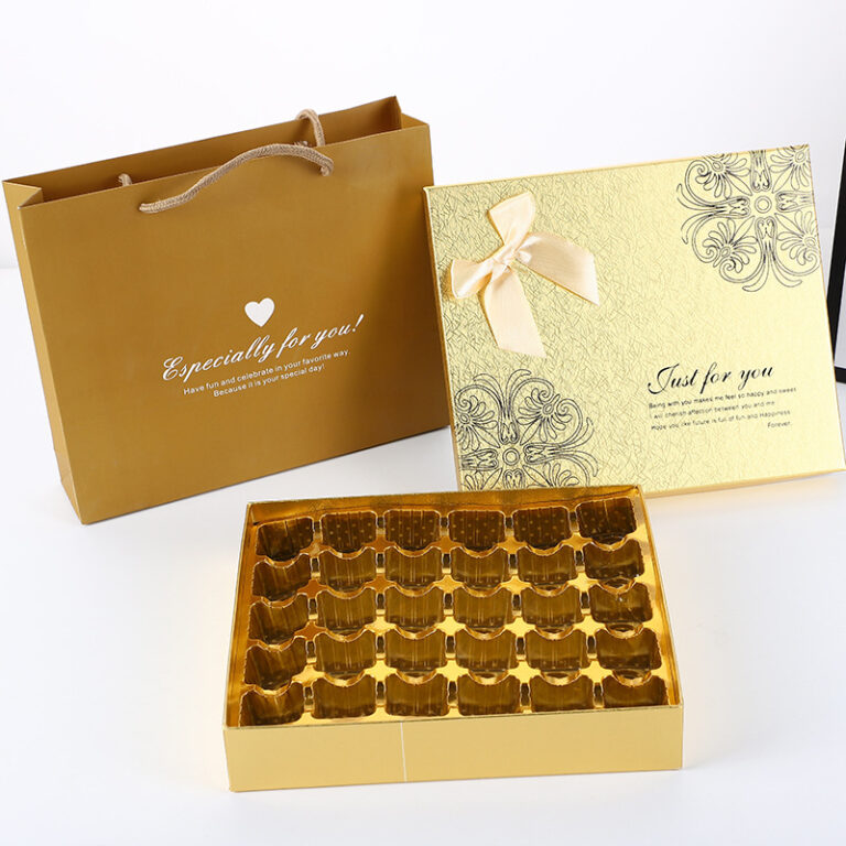 Durable corrugated e-commerce boxes | Custom branded mailers with tear strips for 1-click unboxing