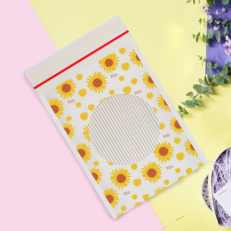 Custom Printed Bubble Mailers — packaging example 3