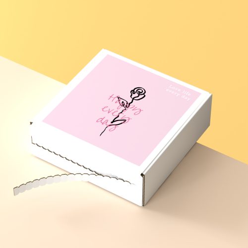 Sustainable jewelry shipping boxes made from recyclable materials