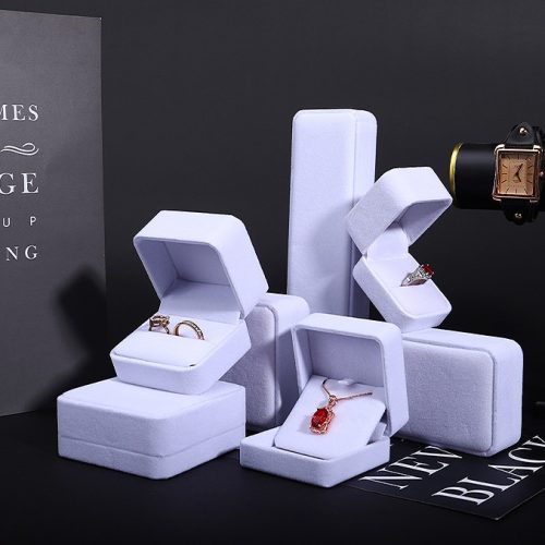 Velvet necklace box and custom velvet jewelry boxes in bulk.